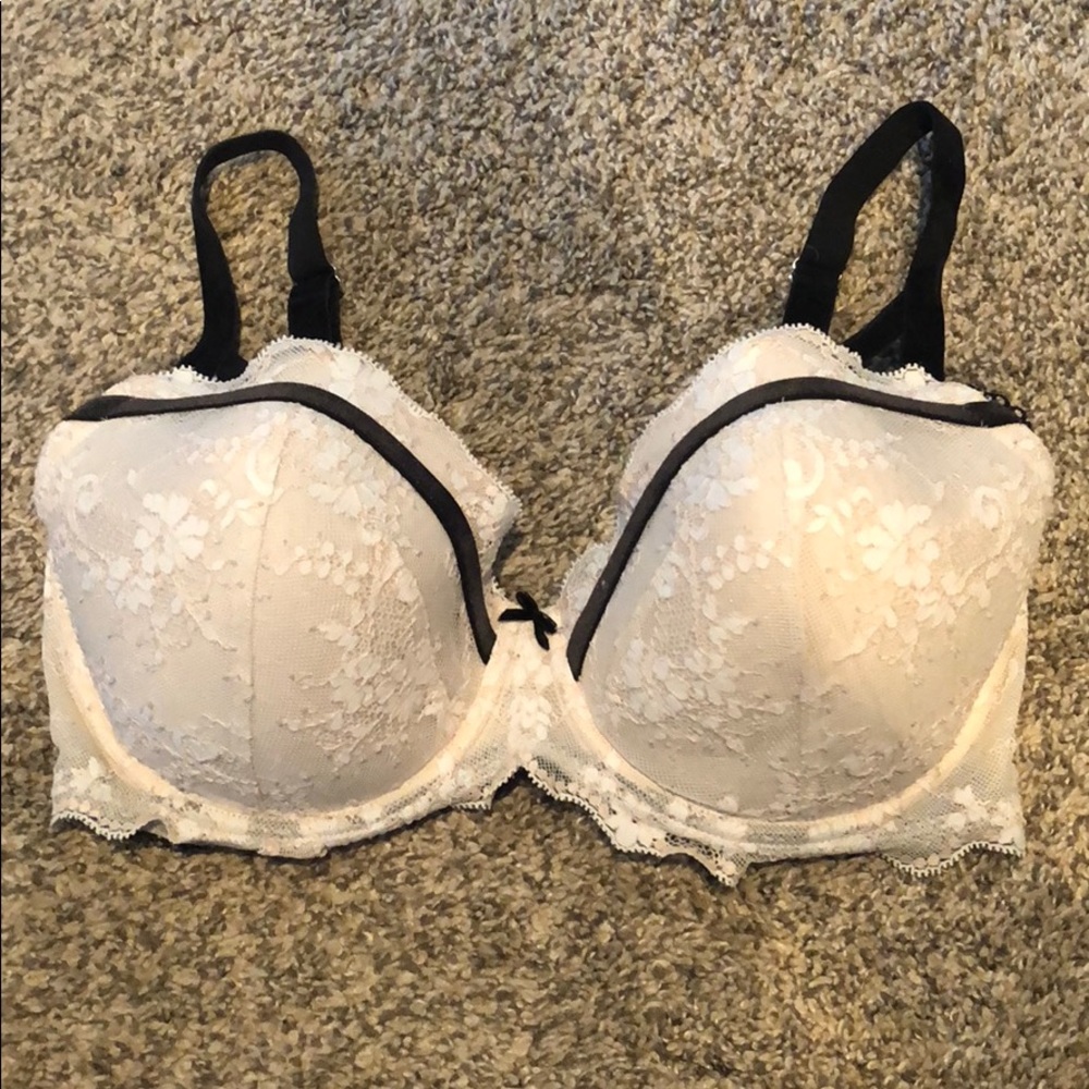 Victoria’s Secret Bra